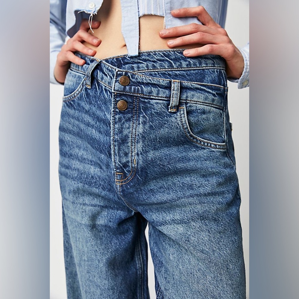 Free People Crossroads jeans size 30 - medium blue - Picture 3 of 9